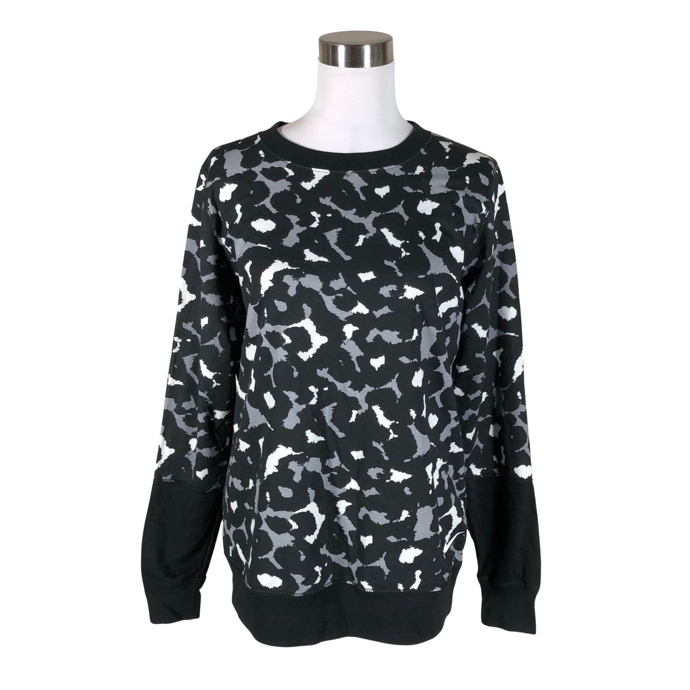 Unisex Nike - Dressikangast pluus, suurus 40 - Hall (1)