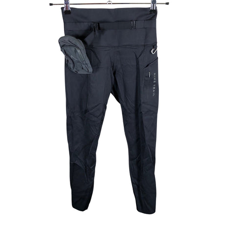 Unisex Nike - Spordiretuusid, suurus 38 - Must ()
