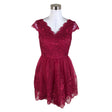 Unisex Chi Chi London - Pidulik kleit, suurus 38 - Veinipunane ()