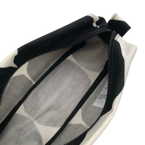 Unisex Marimekko - Kosmeetikakott, suurus Mini - Must (2)