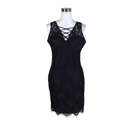 Unisex Guess - Mitteveniv kleit, suurus 40 - Must ()