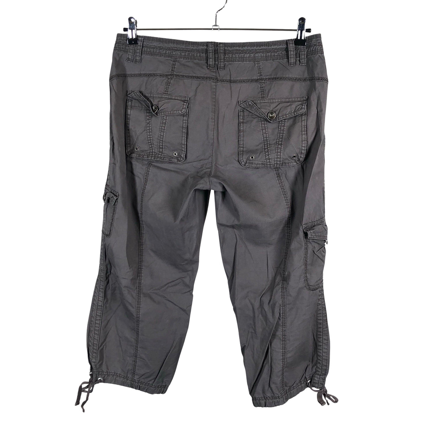Unisex S.T.I - Mittevenivad poolpikad püksid, suurus 40 - Hall (2)