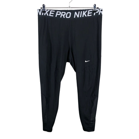 Unisex Nike - Spordiretuusid, suurus 44 - Must ()