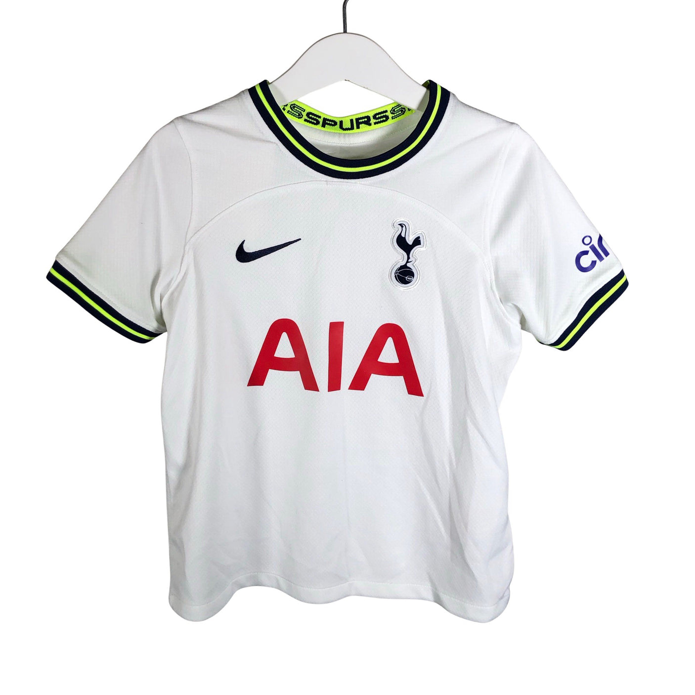 Unisex Nike - Spordisärk, lühikesed käised, suurus 104 - 110 - Valge (1)