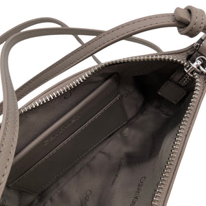 Unisex Calvin Klein - Õlakott, suurus Mini - Hall (2)