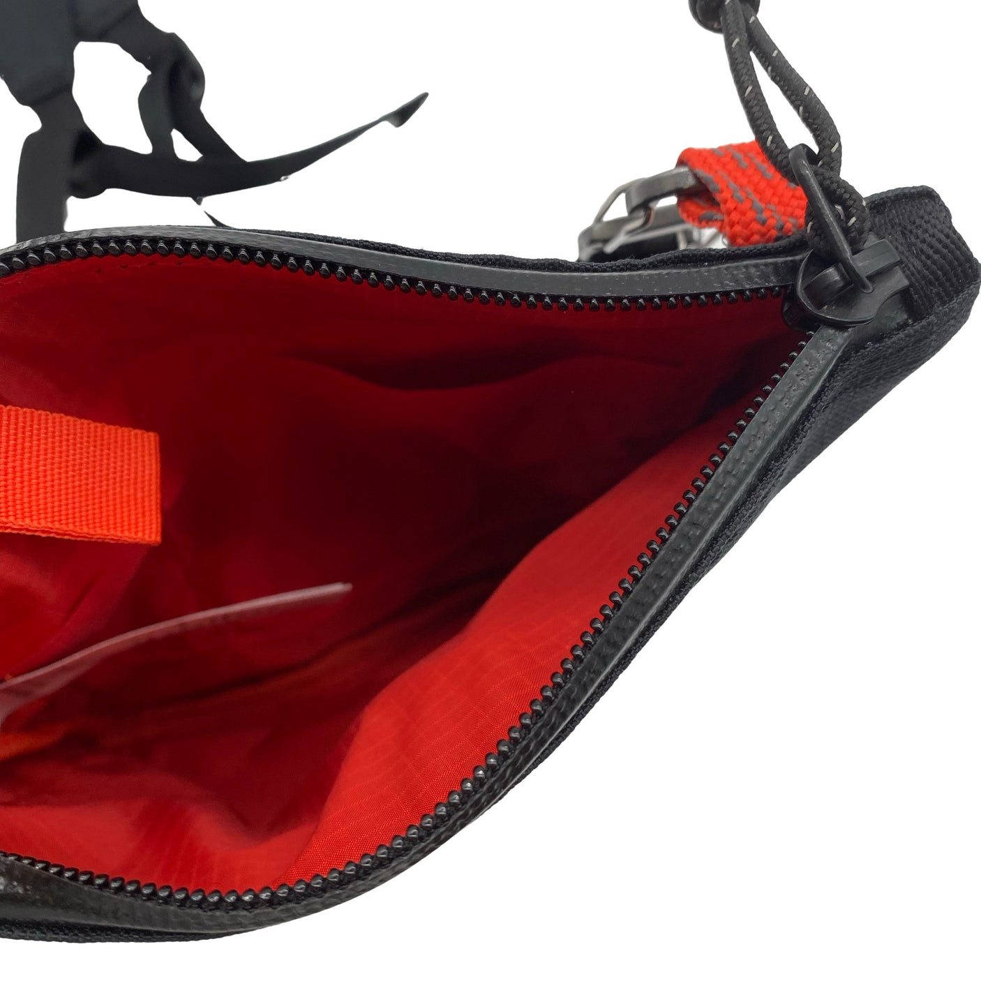 Unisex Peak Performance - Õlakott, suurus Mini - Must (2)