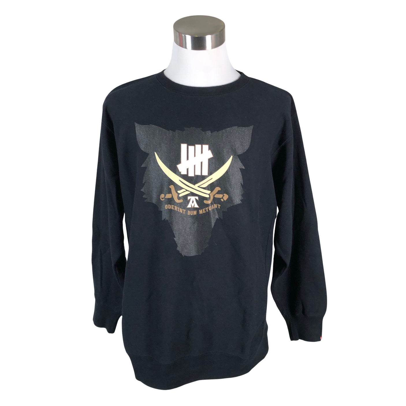 Unisex Undefeated - Dressikangast pluus, suurus XXL - Must (1)