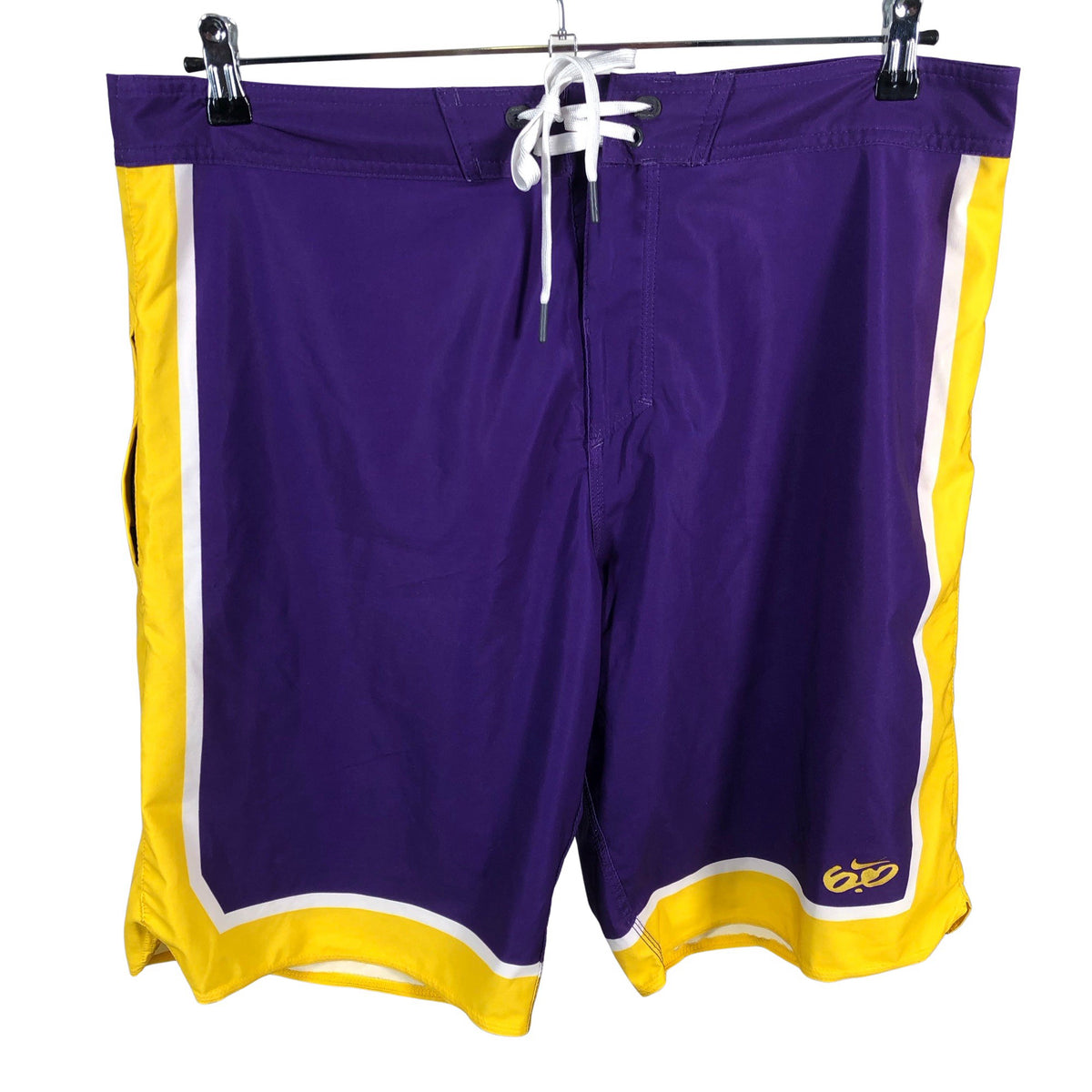 Unisex Nike - Lühikesed spordipüksid, suurus XL - Lilla (1)