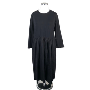 Unisex Kuusama - Mitteveniv kleit, suurus 42 - Must (1)