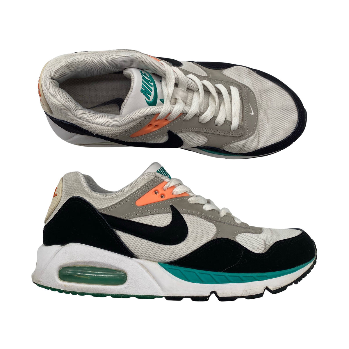Unisex Nike - Tossud, suurus 39 - Valge (1)