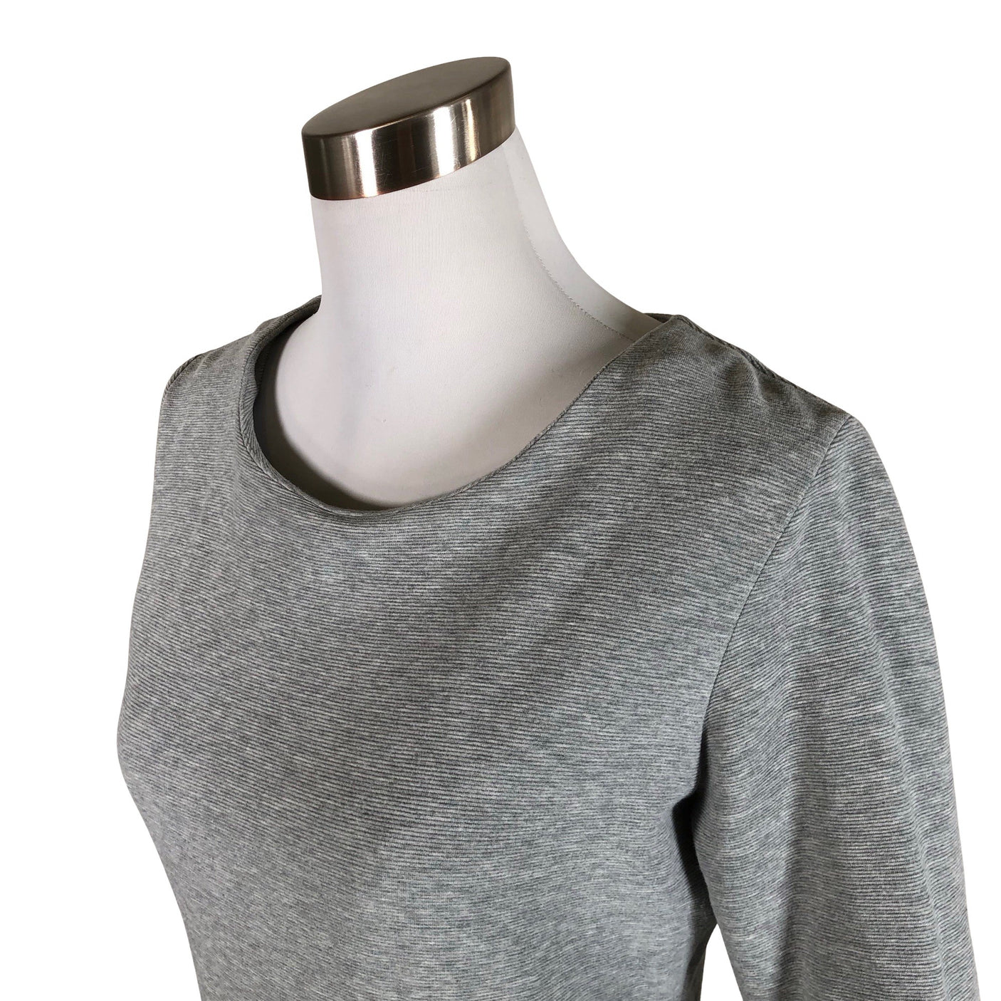 Unisex Hugo Boss - Trikotaažist kleit, suurus 38 - Hall (3)