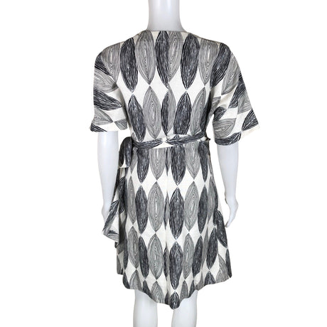 Unisex Marita Huurinainen - Mitteveniv kleit, suurus 34 - Valge (2)