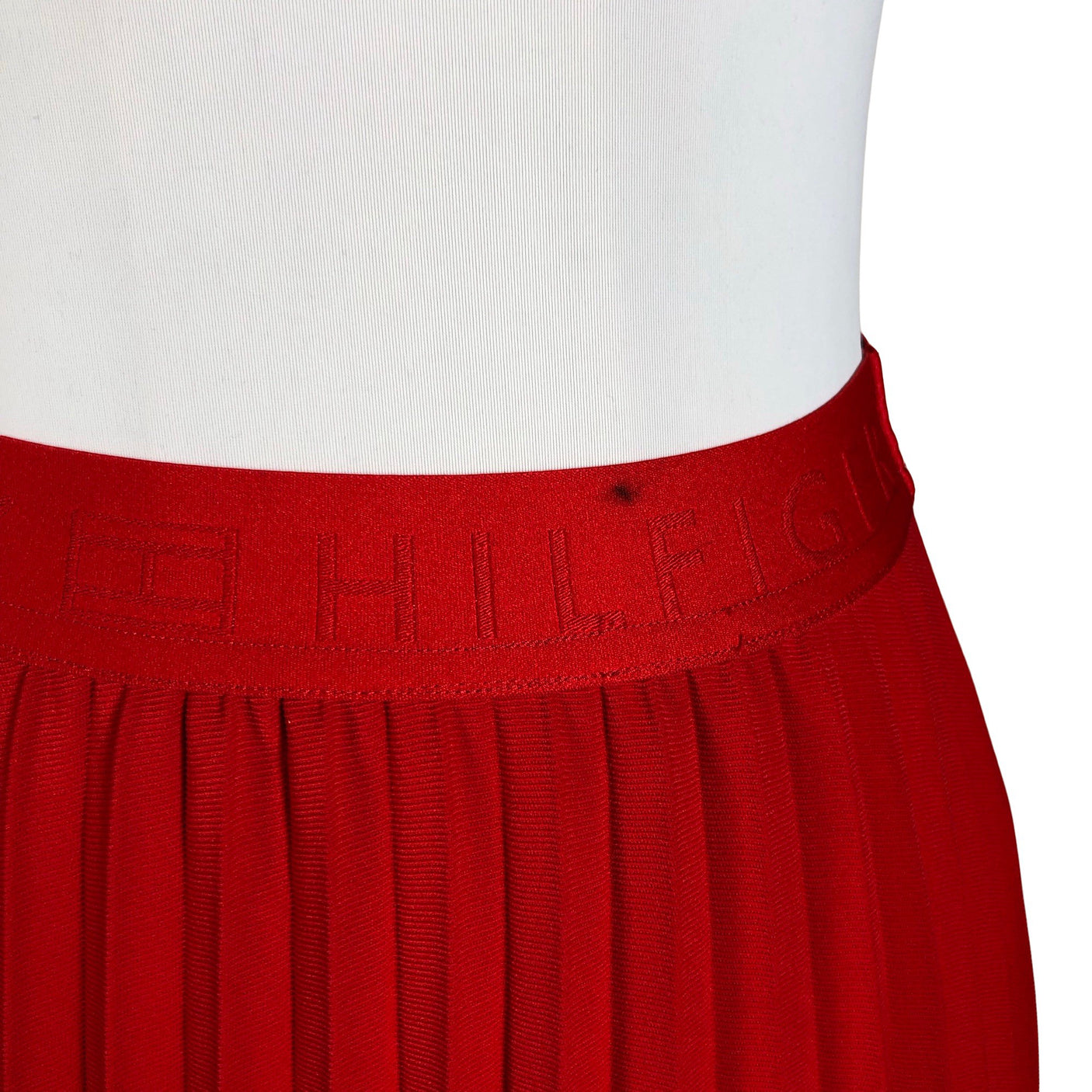 Unisex Tommy Hilfiger - Plisseerseelik, suurus 34 - Punane (2)