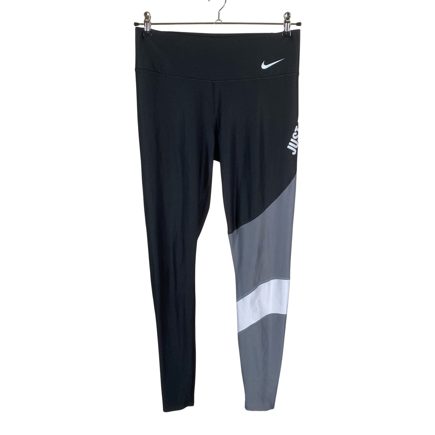 Unisex Nike - Spordiretuusid, suurus 42 - Must (1)