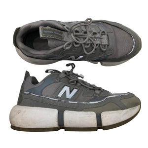 Unisex New Balance - Tossud, suurus XS - Hall (1)