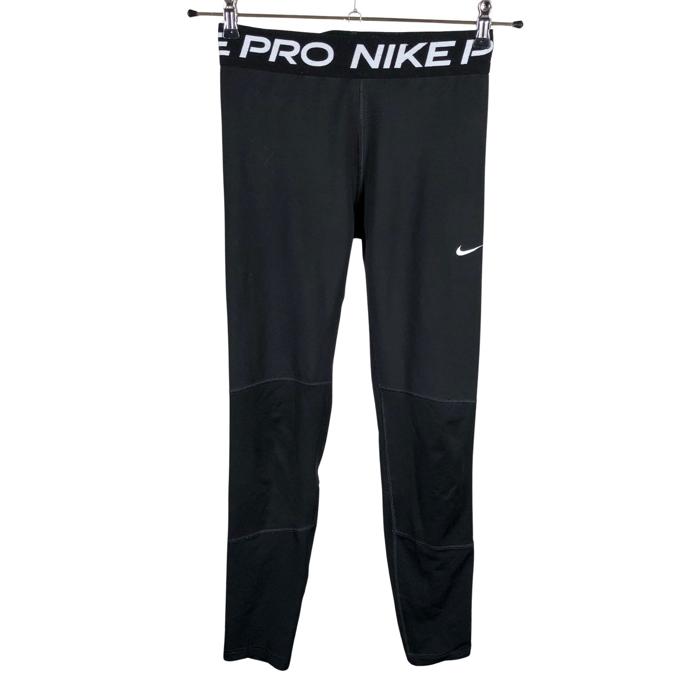 Unisex Nike - Spordiretuusid, suurus 164 - 170 - Must (1)