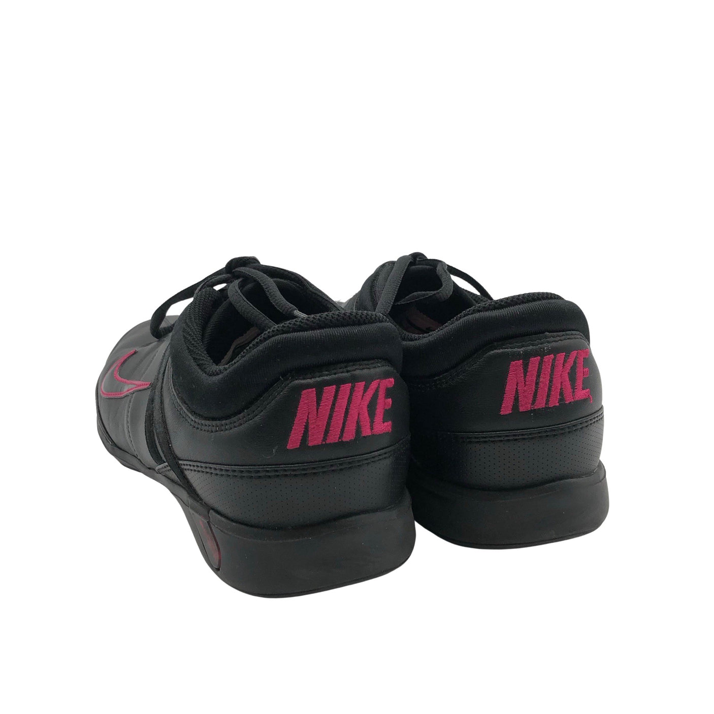Unisex Nike - Sisespordijalanõud, suurus 40 - Must (2)