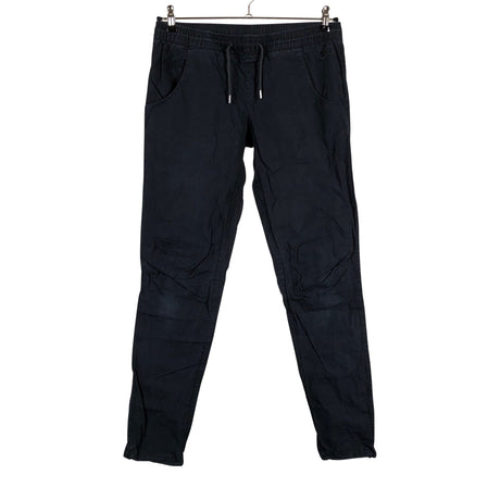 Unisex Nike - Mittevenivad püksid, suurus 36 - Must ()