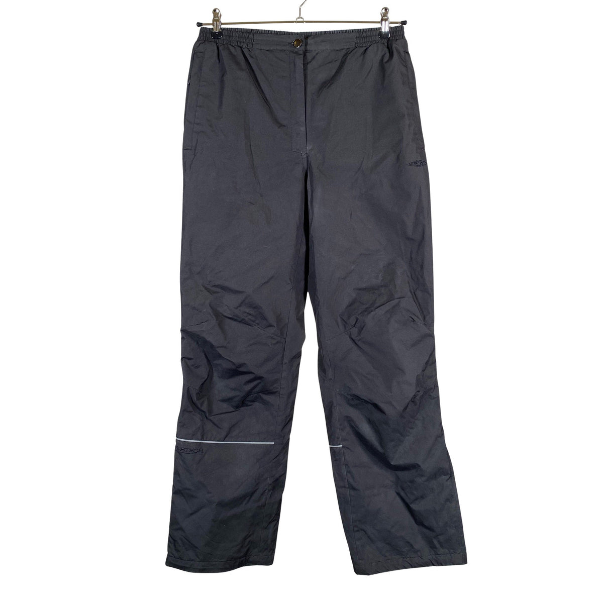 Unisex Umbro - Õuepüksid, suurus 40 - Must (1)