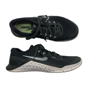 Unisex Nike - Sisespordijalanõud, suurus 38 - Must (1)