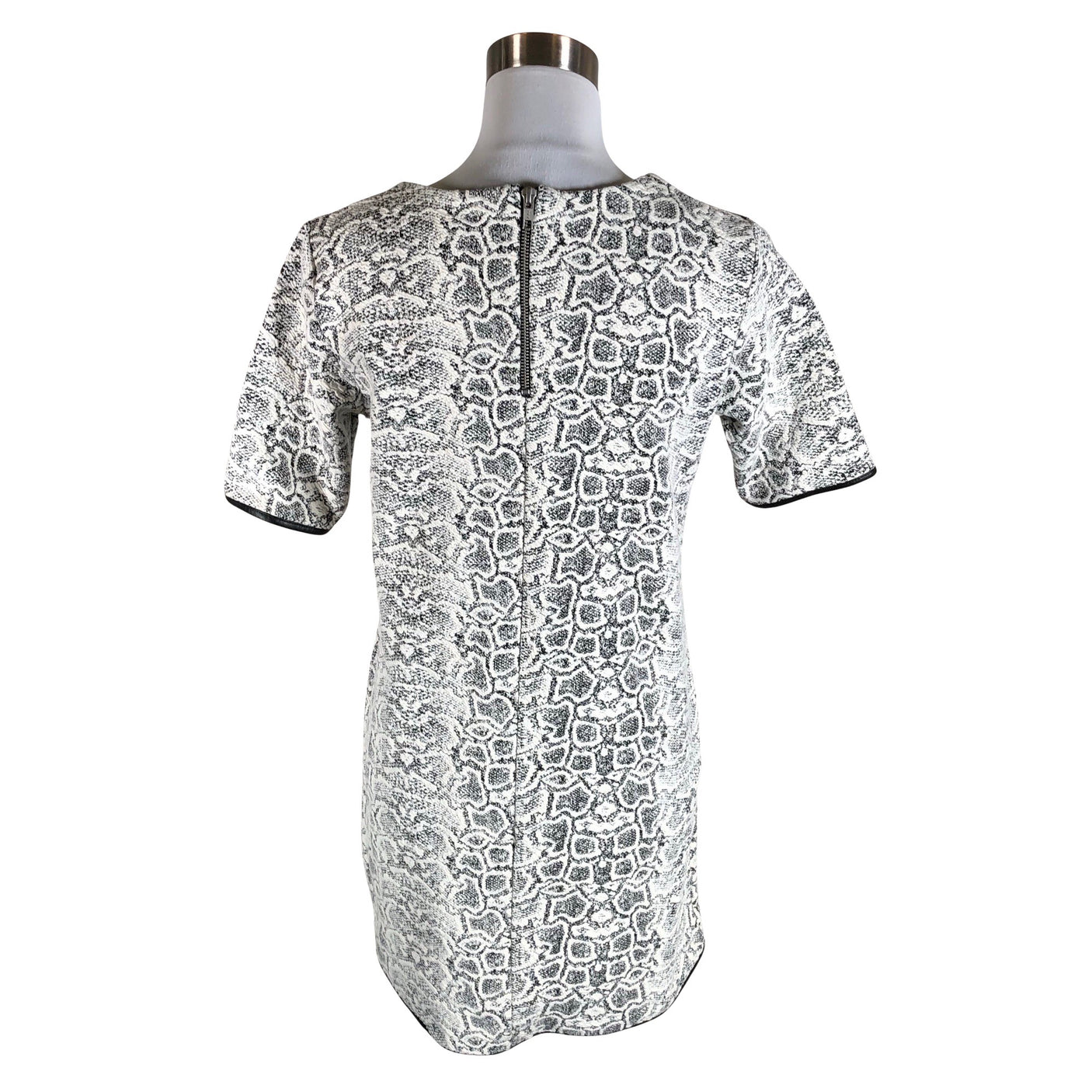 Unisex River Island - Mitteveniv kleit, suurus 40 - Looduslik valge (2)