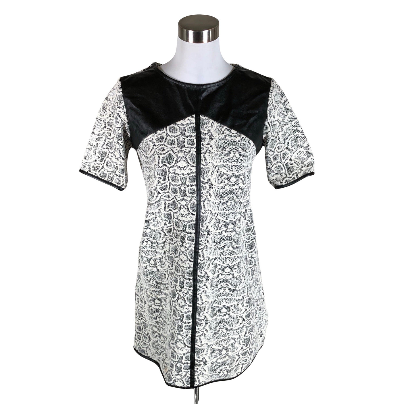 Unisex River Island - Mitteveniv kleit, suurus 40 - Looduslik valge (1)