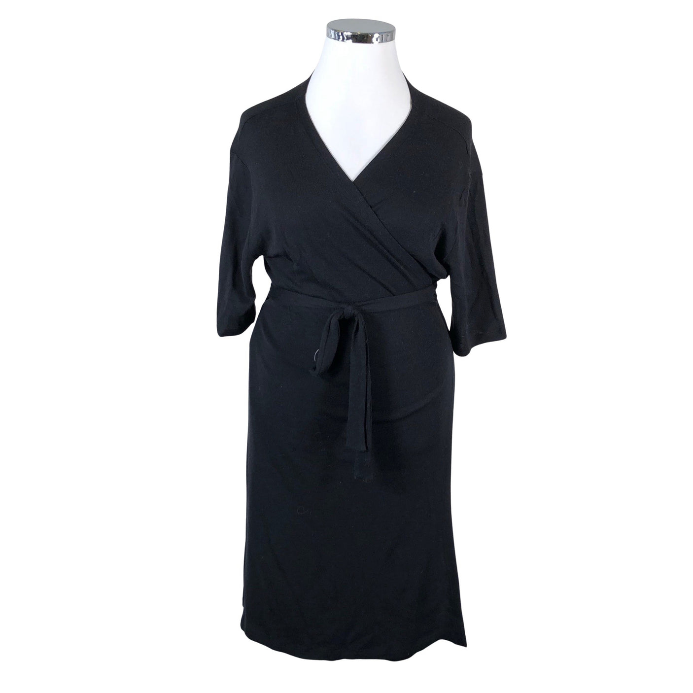 Unisex Niinmun design - Kootud kleit, suurus 42 - Must (1)