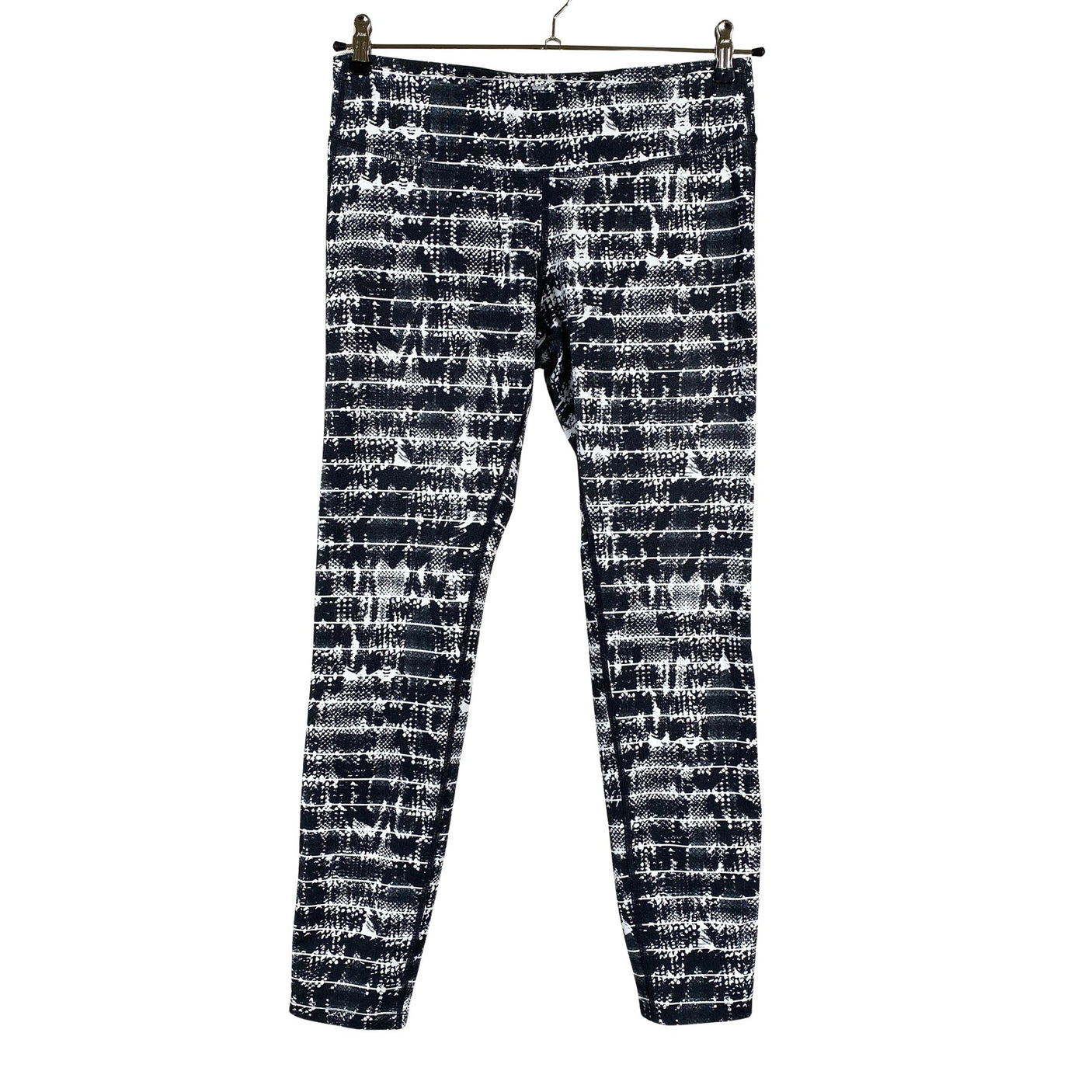 Unisex Nike - Spordiretuusid, suurus 42 - Must (1)