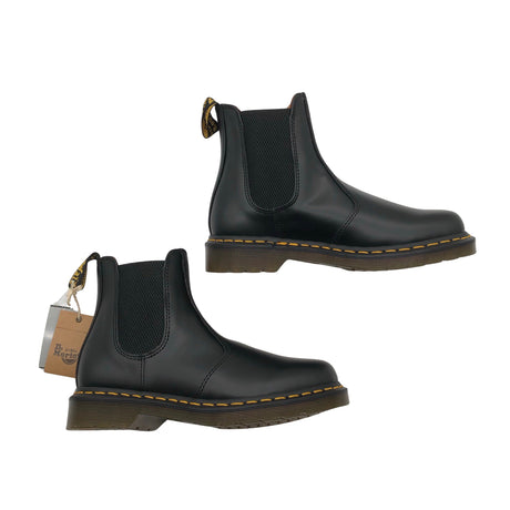 Unisex Dr. Martens - Poolsaapad, suurus 40 - Must ()