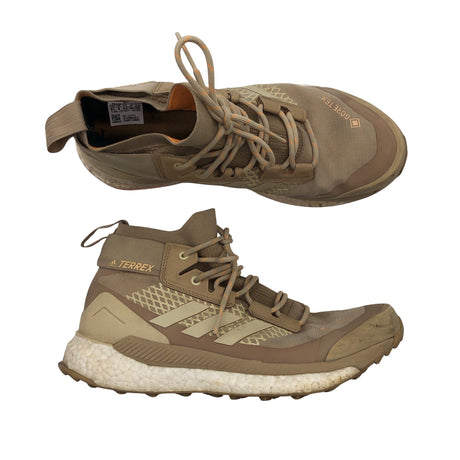 Unisex Adidas - Matkatossud, suurus 42 - Pruun ()