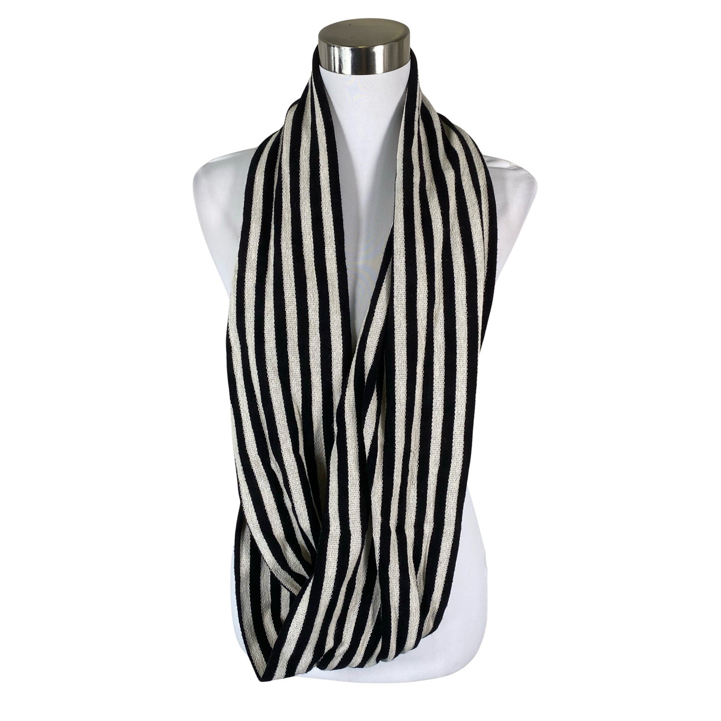 Unisex MUKA VA - Torusall, suurus Midi - Must (2)