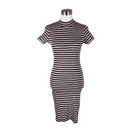Unisex NOSH - Trikotaažist kleit, suurus 40 - Lilla ()