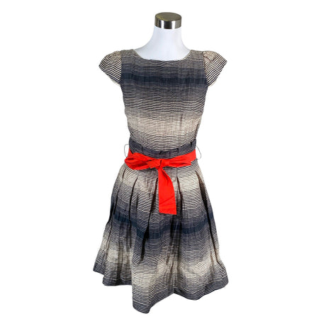 Unisex Your Face - Pidulik kleit, suurus 36 - Must ()