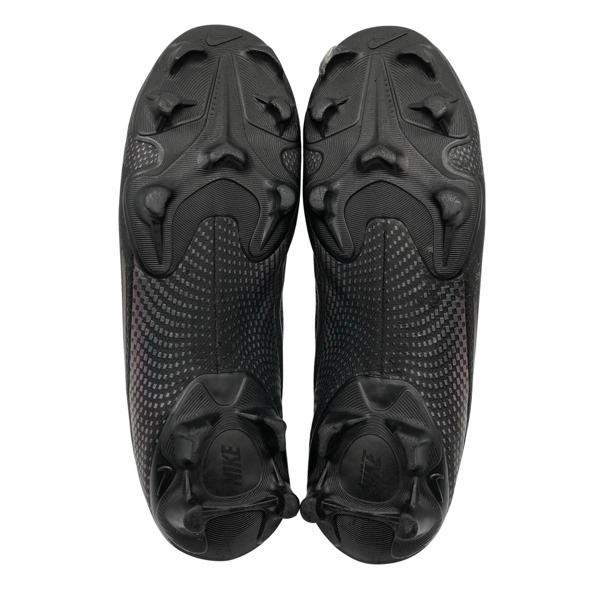 Unisex Nike - Jalgpallijalatsid , suurus 40 - Hall (2)