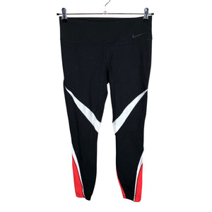 Unisex Nike - Spordiretuusid, suurus 40 - Must (1)