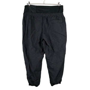 Unisex Adidas - Õuepüksid, suurus 50 - Must (2)
