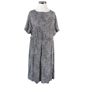 Unisex Marimekko - Õhuke kleit, suurus 46 - Must (1)