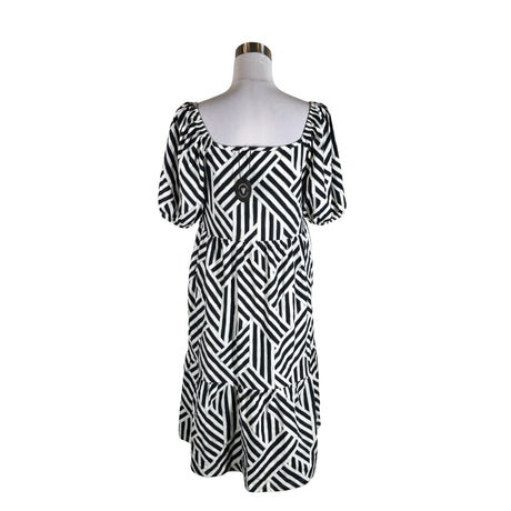 Unisex Versonpuoti - Trikotaažist kleit, suurus 38 - Must (2)