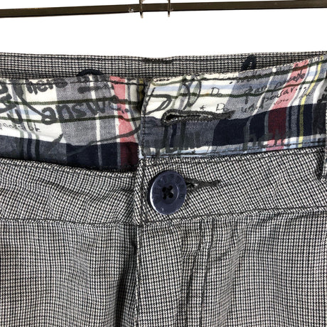 Unisex Desigual - Lühikesed püksid, suurus M - Hall (2)