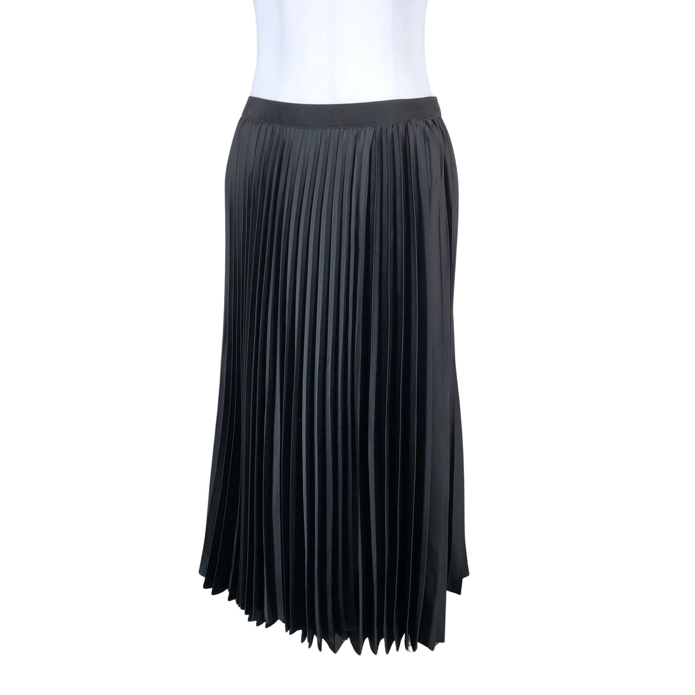 Unisex Uniqlo - Plisseerseelik, suurus 40 - Must (1)
