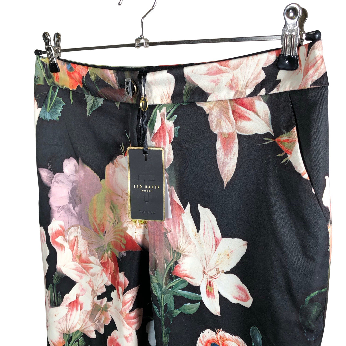 Unisex Ted Baker - Mittevenivad püksid, suurus 40 - Must (3)