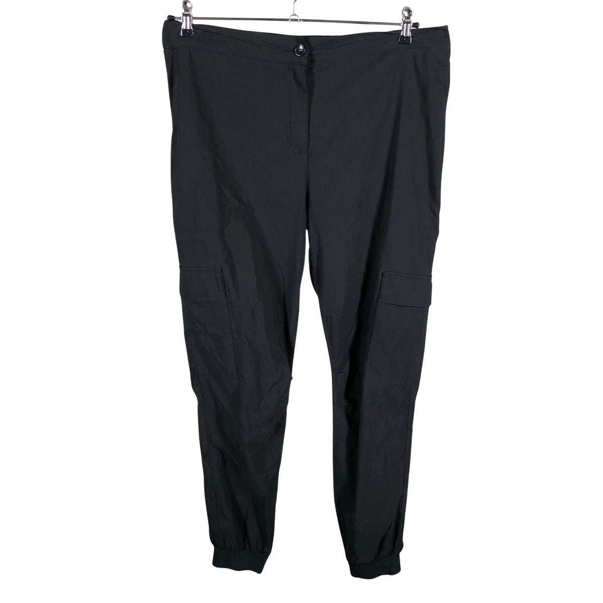 Unisex Makia - Mittevenivad püksid, suurus XL - Must (1)