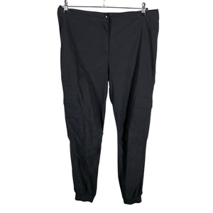 Unisex Makia - Mittevenivad püksid, suurus XL - Must (1)