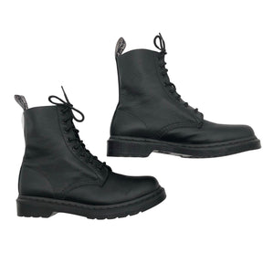 Unisex Dr. Martens - Nööridega saapad, suurus 40 - Must (1)