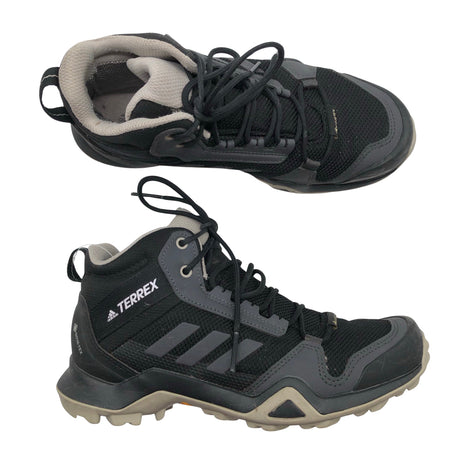 Unisex Adidas - Matkatossud, suurus 37 - Must ()