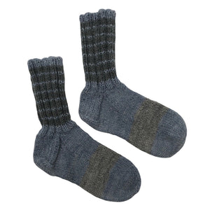 Unisex Handmade - Villased sokid, suurus 31 - Hall (1)