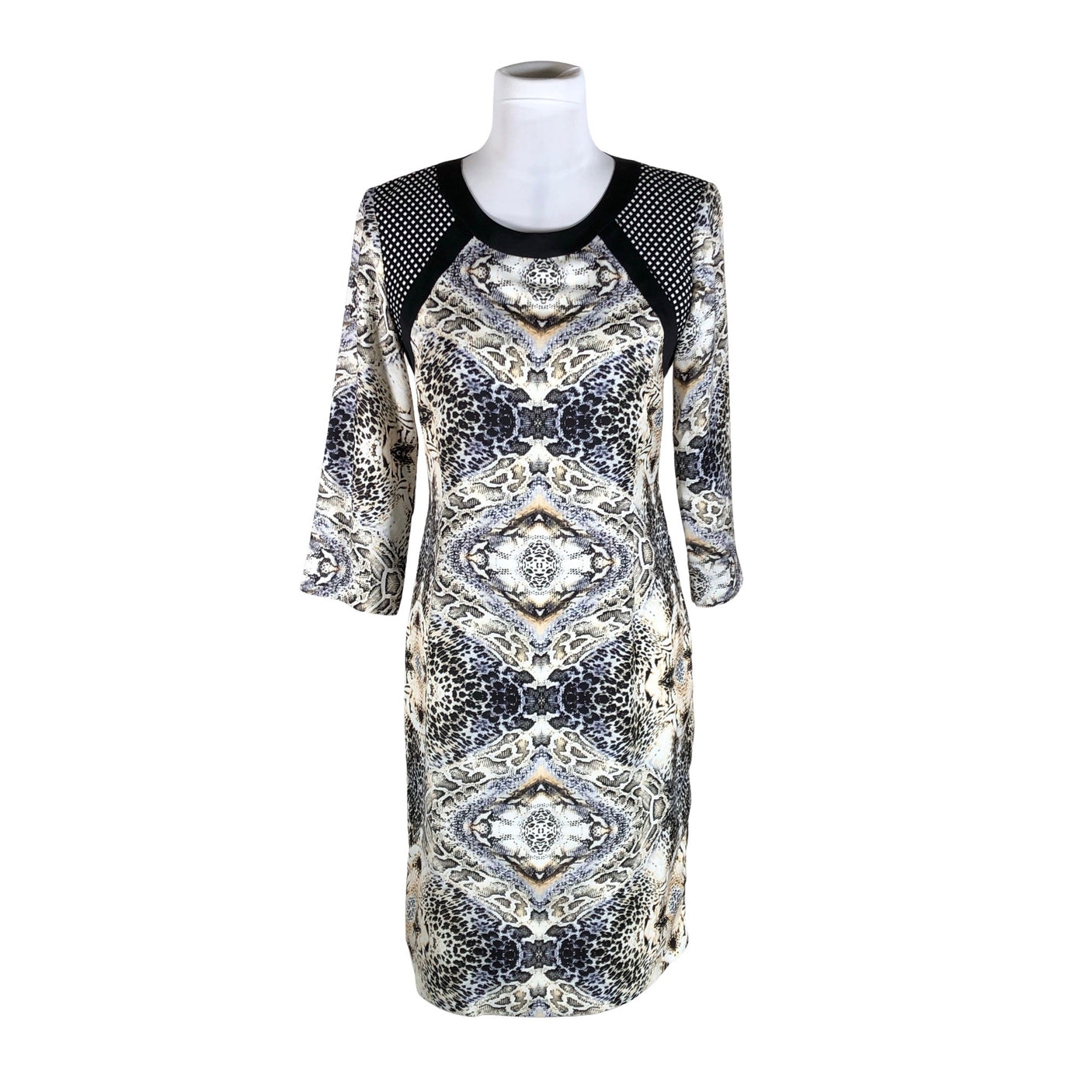 Unisex Sand - Õhuke kleit, suurus 38 - Must (1)