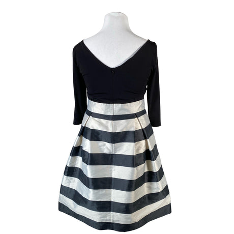 Unisex Swing - Mitteveniv kleit, suurus 44 - Must (2)