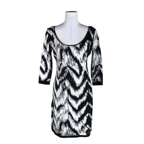 Unisex Guess - Trikotaažist kleit, suurus 38 - Must ()