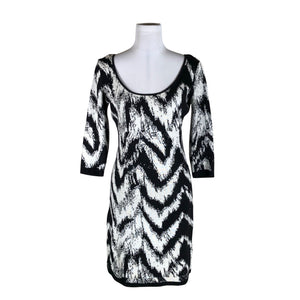 Unisex Guess - Trikotaažist kleit, suurus 38 - Must (1)